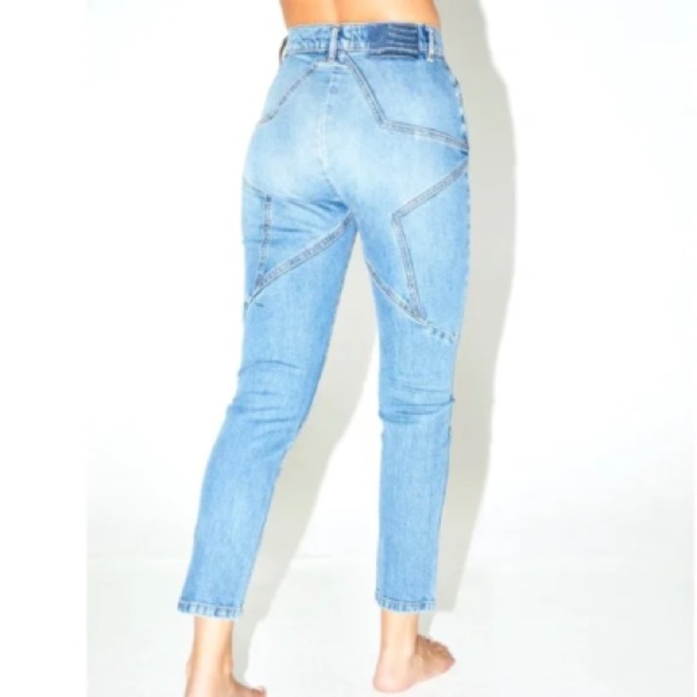 REVICE Blue Ankle Cropped Jeans with High-Waisted Fit